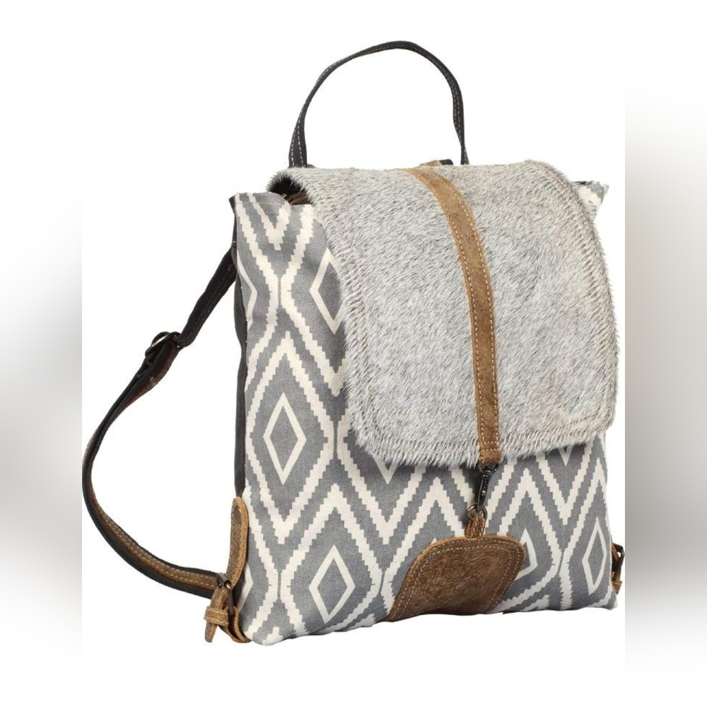 Myra Bag NWOT Artist's Impression Hairon Flapover Canvas & Leather Backpack - Picture 4 of 10